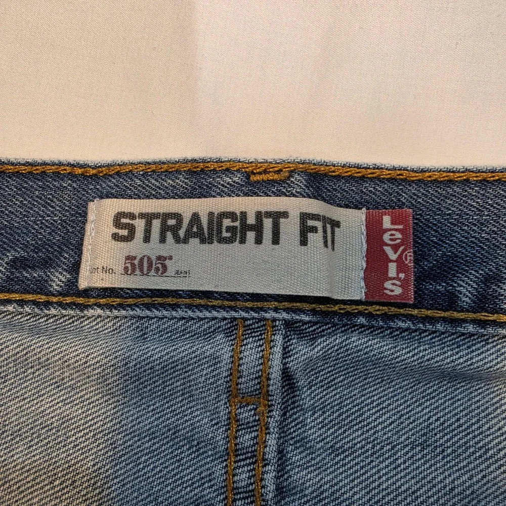 Levis 505 Straight Fit Jeans Mens 48x27 Blue Medium Wash Excellent Classic Denim